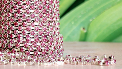 Цепочка со стразами, 3мм, цвет розовый,  металлическая основа под серебро, СНЦ12/Pink