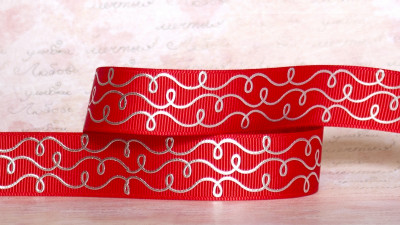 Лента репсовая с рисунком, 22мм, цвет красный, узор серебряные завитушки, РР22-234,1м