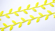 Лента декоративна "Листочки" 25мм, цвет жёлтый.  ДЛ25-051, 1м