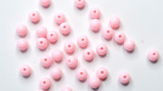Бусины пластиковые круглые 6мм, отвестие 2мм, цвет розовый, 150-003, 10 гр ( ≈ 80  шт)
