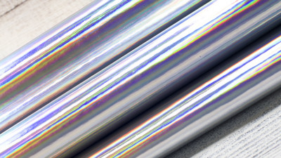 Кожзам "Голографик"  20x30см, толщина 0,7мм, цвет светлое серебро, КЗ015/01, 1 шт