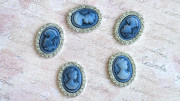 Ювелирная серединка, камея с девушкой, цвет синий, 25*18мм, металлическая основа под серебро, ЮС-0245, 1 шт