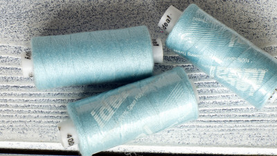 Нитки бытовые IDEAL 40/2 366м 100% п/э, цвет голубой, арт.316, 1шт
