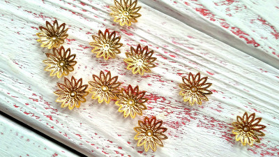 Декоративный обниматель для бусины, цветок 18мм, металлический, цвет золото, 002-008, 1шт