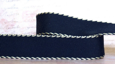 Лента текстильная под репсое плетение, 25мм, цвет тёмно-синий, вышивка по краю,  ЛТ25-006, 1м