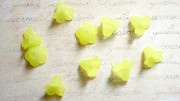 Бусины акриловые фигурные, 15*12мм, цвет жёлтый, АКБ041, 1 уп (10 штук)