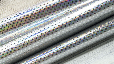 Кожзам "Голографик - звездочки"  20x30см, толщина 0,7мм, цвет серебро, КЗ024 1 шт